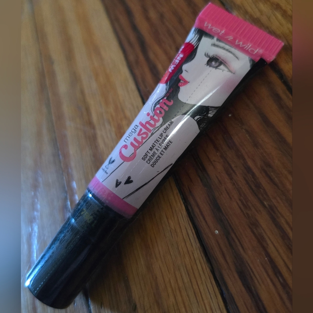 wet n wild Mega Cushion Soft Matte Lip Cream - Light Pink